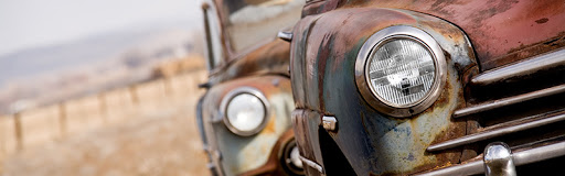 Are you looking for auto scrappers junk car removal?